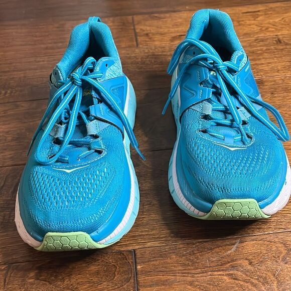 Hoka One Gaviota 2 Running Shoes, size 9 - Picture 2 of 11